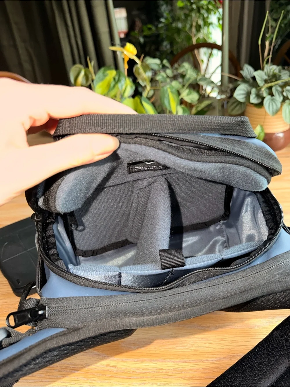 WANDRD Rouge V2 4L Camera Sling